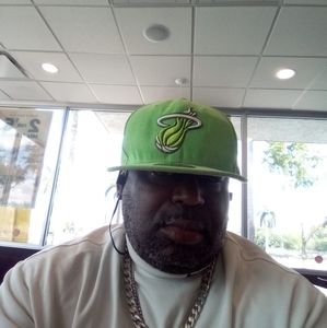 Meet your Posher, Troy